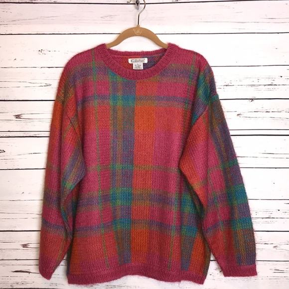 Sweaters - oversized pink plaid crewneck sweater L